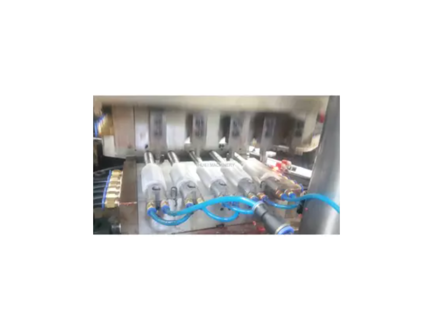 injection molding machine