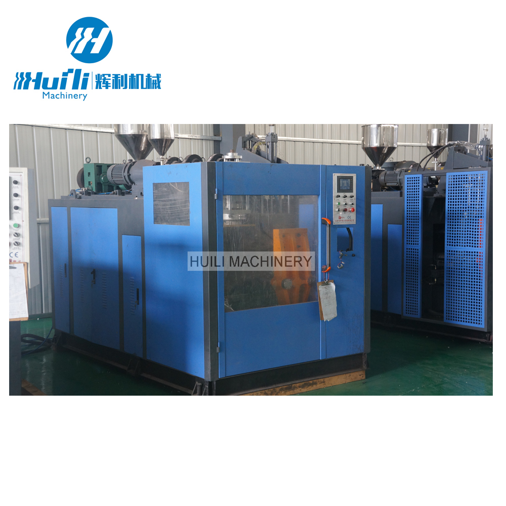 Single station extrusion blow molding machine