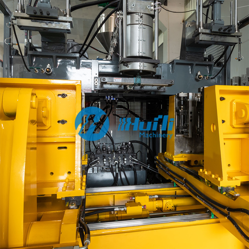 Full Automatic Extrusion Blow Molding Machinery for Motor Oil Bottle And Detergent Can